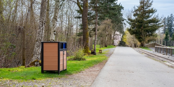 Wishbone 2 Stream Waste Receptacle at the Greater Vancouver Zoo in Aldergrove BC-2